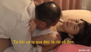 Lưỡi bố dài thế liếm lồn con sướng quá