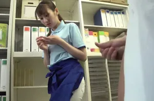 Người tình của con trai của tôi là một con em đĩ dâm dục